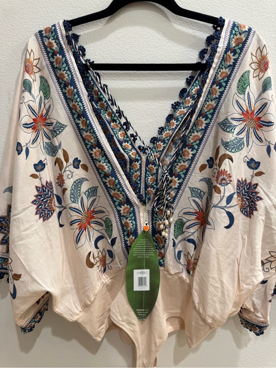 FARM Rio Tops - Farm Rio Boho Floral Embroidered V-Neck Women’s Bodysuit Large- Cream & Navy
